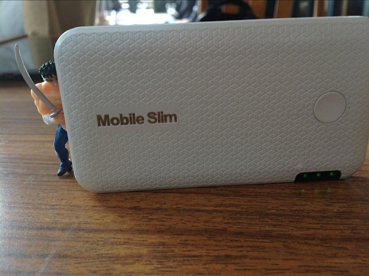 mobile slimの薄さと高さを表現してみた。