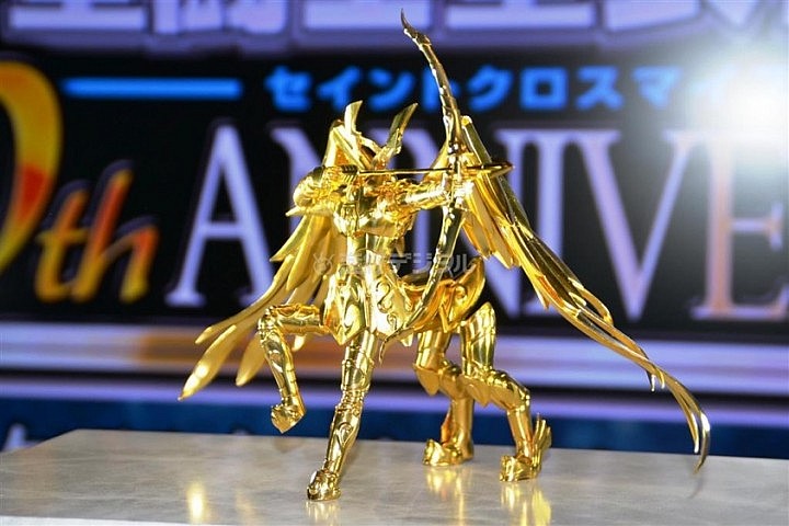 6000万円の「射手座の黄金聖衣（ゴールドクロス）」が完成したようだ。