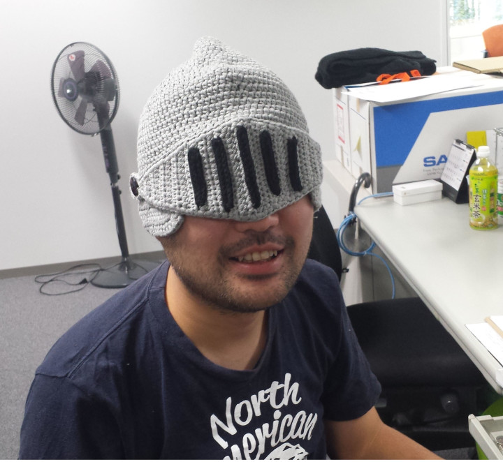 ナイト帽子キターーーーｗｗｗｗｗ　早速装着してみた。防御力が20上がったｗｗｗｗ