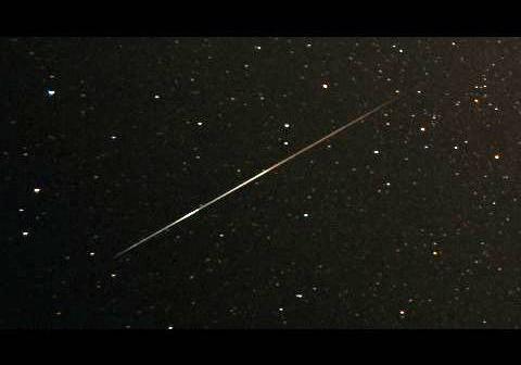 ふたご座流星群2012年12月14日に流れる方角は、真上を見ればＯＫ