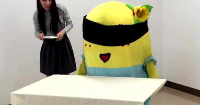 【動画】ふなっしー共食いで大激怒。怒りでスタッフを吹き飛ばす。