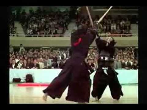 【すごい】全日本剣道選手権決勝0.009秒の差を超スローモーションで捉えた映像