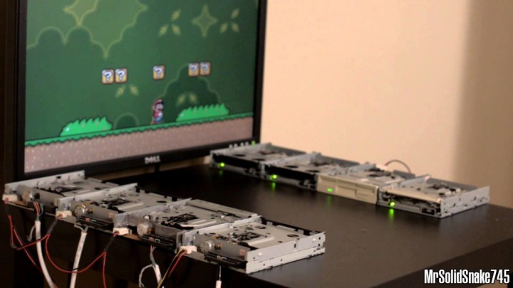 【動画】スーパーマリオをフロッピーディスクで演奏