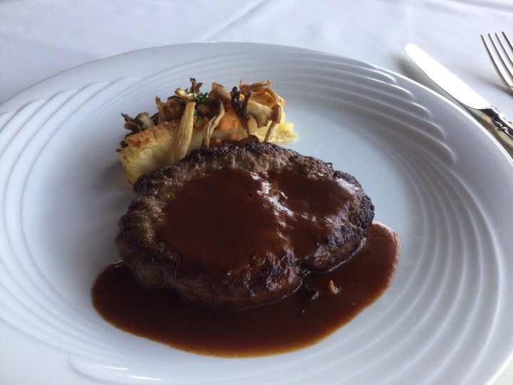 銀座スカイラウンジでランチを食べたよ！