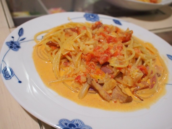 超簡単超美味しいトマトクリームパスタの作り方