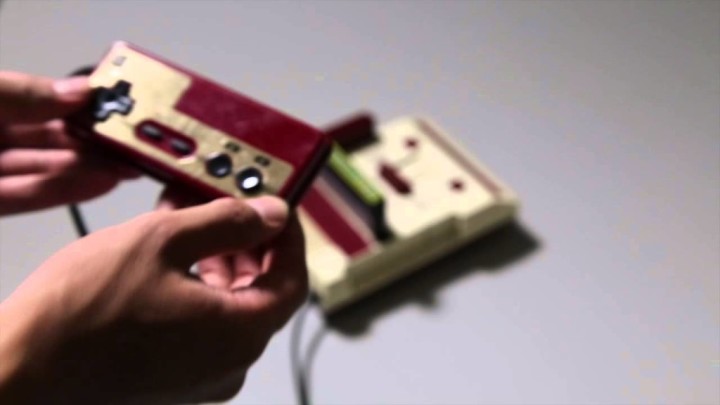 ファミコンをハッキングしてラジコンにしてしまう動画。