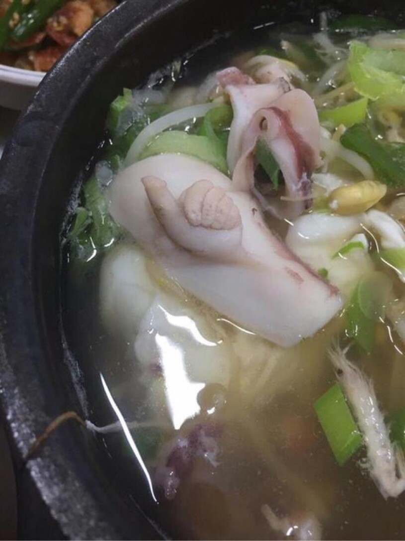 イカを食べようとしたらいいね！してる。と話題に。イカしてるぜ！など