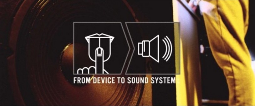 湖池屋は、ゆびなめに連動して音を奏でる「ゆびなめシンセサイザー」を開発