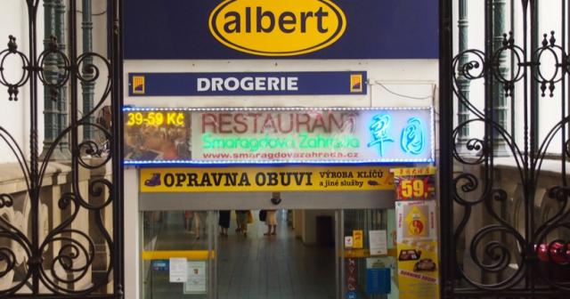 チェコみやげはアルベルトで プラハ旅行記