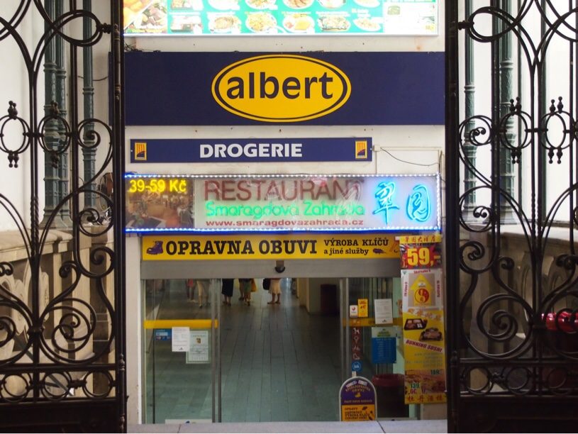 チェコみやげはアルベルトで プラハ旅行記