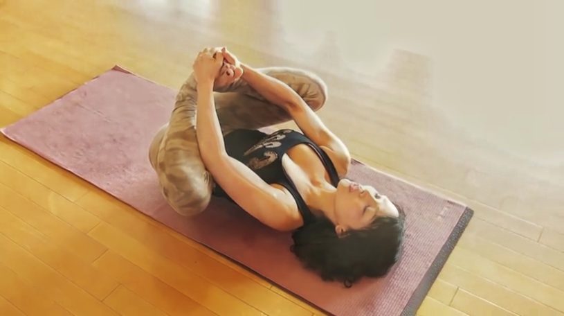 開脚できない人が開脚できるようになるストレッチ方法。ポイントは「呼吸」にあり。