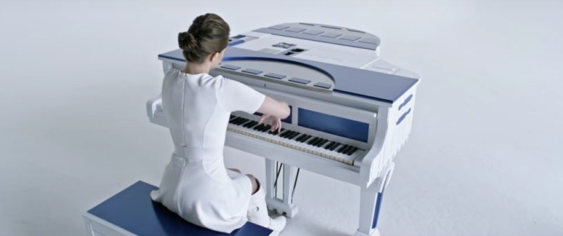 ロシアのピアニストによるスターウォーズのテーマ。もの凄い綺麗な音！！！