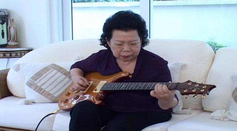 商店街にいそうなおばちゃんが演奏する「ブルース」只者じゃない！と話題に１００万再生になりそうｗ