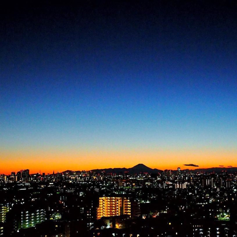 夕方に見えた東京から見える富士山は、素敵でした。