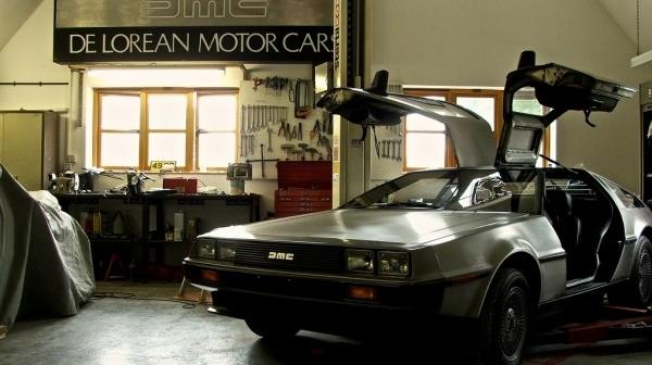 「バック・トゥ・ザ・フューチャー」デロリアン300台限定復活