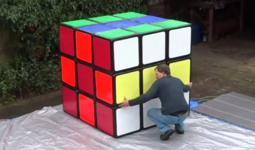 1メートル56センチの超巨大ルービックキューブを作った結果www