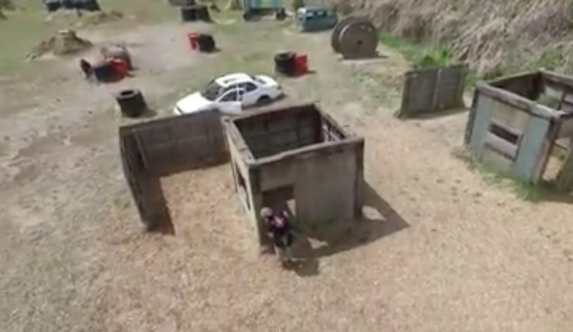 サバゲーをドローンで撮影した映像が超かっこいい！