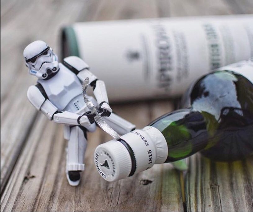 ウィスキーは、お好きでしょ？おもちゃのストーム・トルーパーが運んでくれたよ