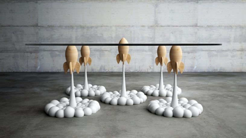 ロケットの形をした可愛らしいテーブル「Rocket Coffee Table」