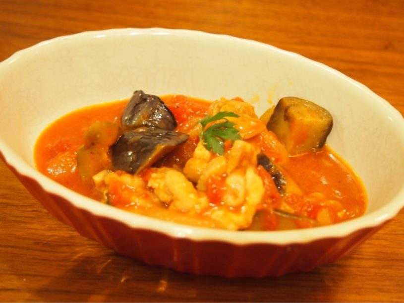 濃厚な旨味が自慢！鶏肉のトマト煮込みのレシピ