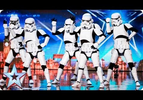 人気オーディション番組に登場したストーム・トルーパー６人によるダンスがかっこいい！