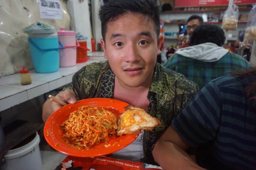 超辛いラーメンを食べた後の人間の動き