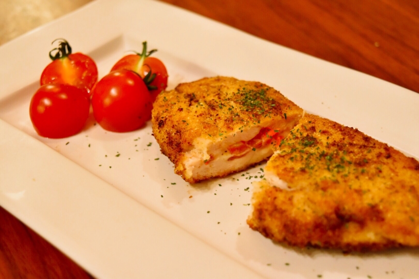 糖質制限！おからパウダーで作る鶏ささみのトマトチーズカツレツ