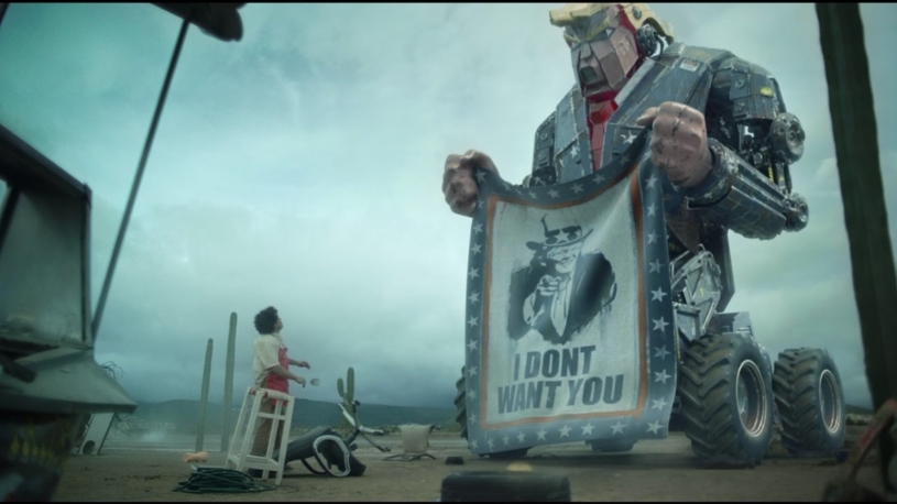 メキシコと米国の国境に巨大な壁を建設する計画をショートムービーにした作品が話題に