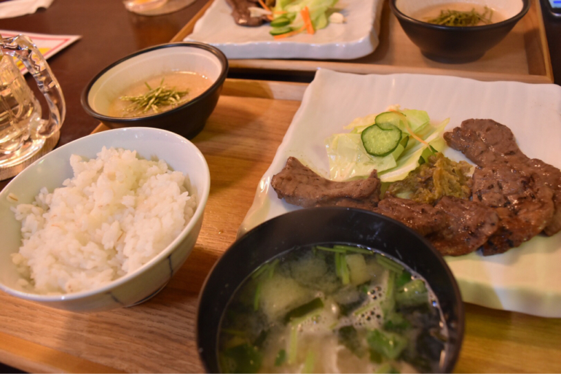 亀有で牛タン食べた「 しらいし 」