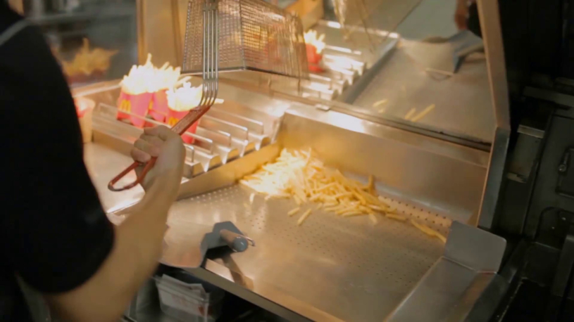 マクドナルドのポテトが揚がった音をギターで弾いてみたwwwwww