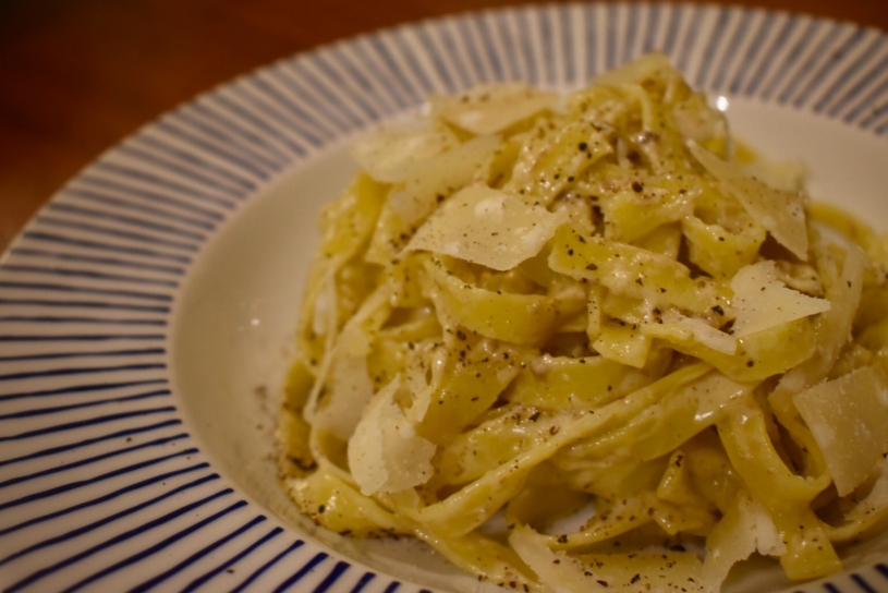 トリュフペーストを使ったクリームパスタのレシピ