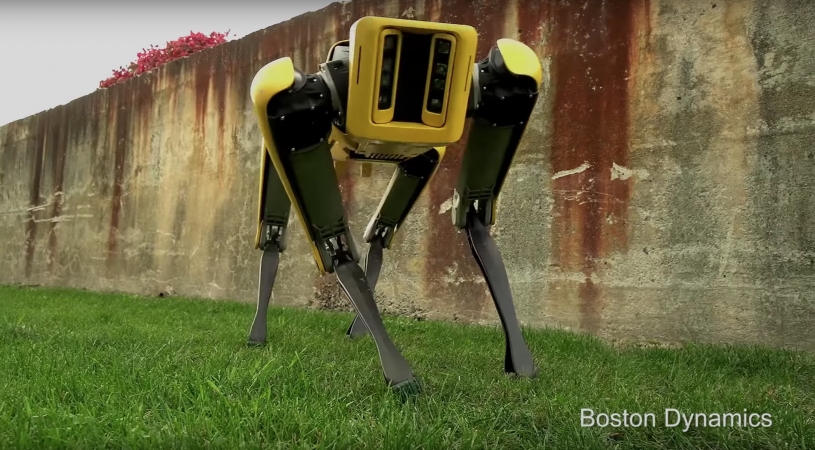 キモい動きで人気の四足歩行ロボット最新映像が衝撃的ｗｗｗｗ