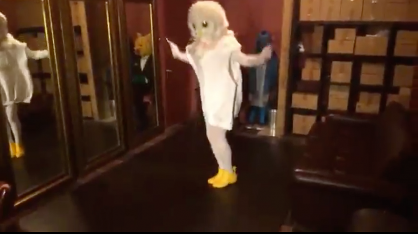 「バレンタインにチョコを準備できなかった代わりに踊るから撮れ」という妻と旦那が話題に