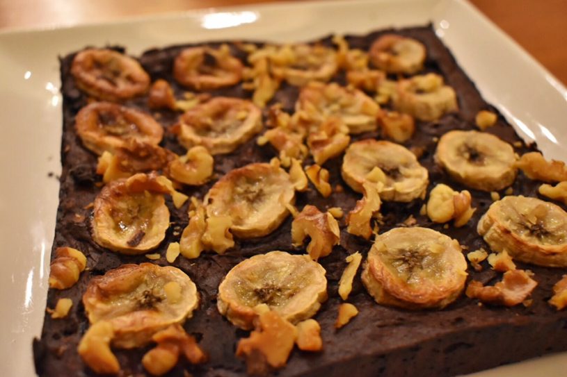 砂糖不使用！混ぜて焼くだけ！デーツで作る濃厚ココアブラウニーのレシピ