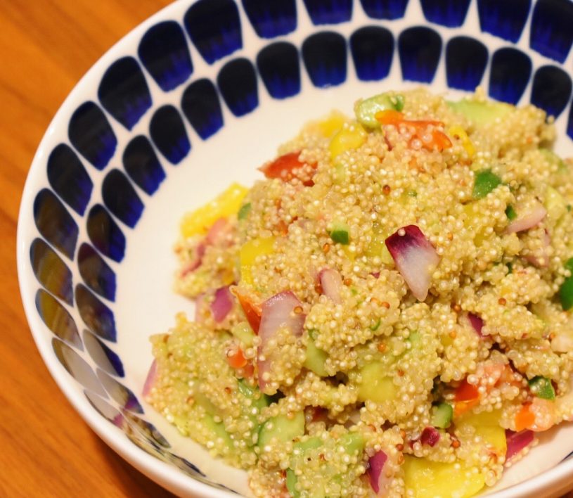 アボカドとキヌアのチョップドサラダ