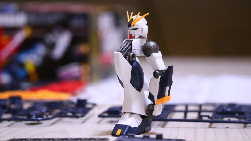 【驚きのストップモーション】ガンダムプラモデルが組み上がる姿がとてもキュート！