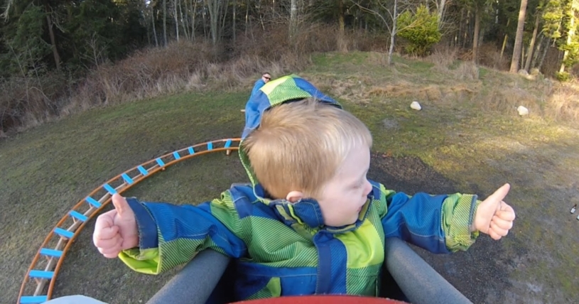 息子のためにパパがジェットコースターを自作！めっちゃすげええ！！！