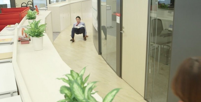 仕事中にも筋トレしたい！ショップジャパンから新商品の紹介方法が無茶過ぎるｗｗｗｗ